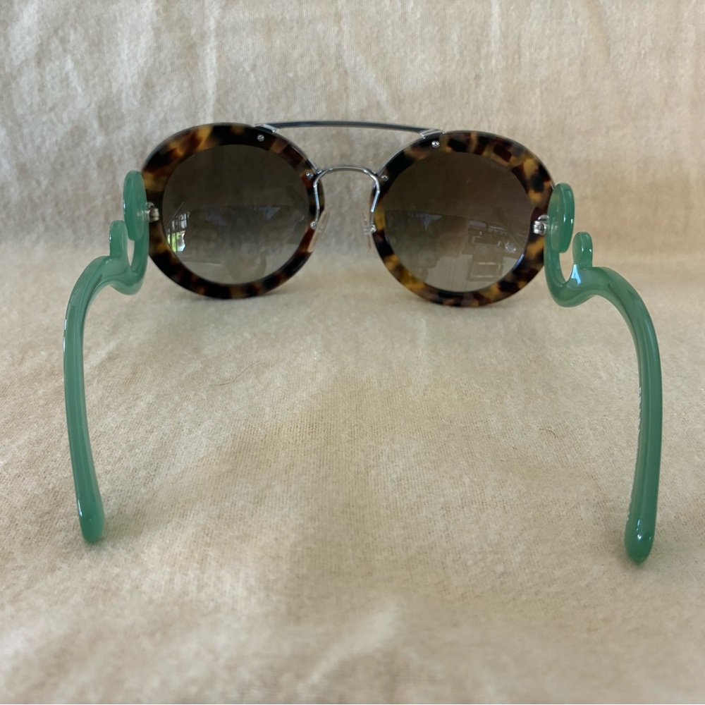 Prada Baroque Oval Sunglasses Spring 2013 - Never Worn - Picture 4 of 6